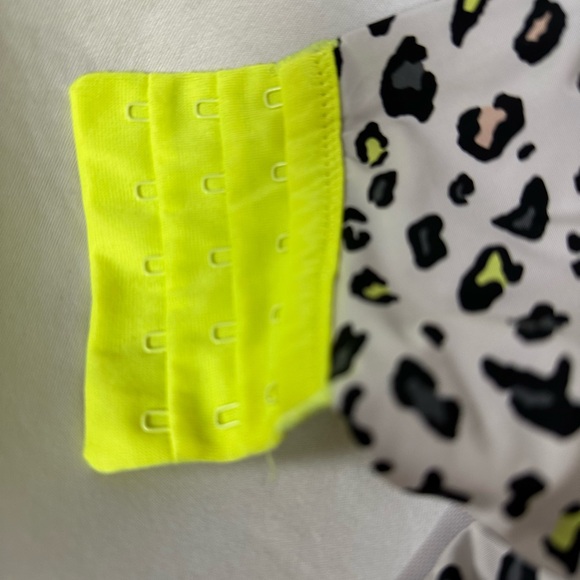 Torrid neon and leopard print bra: Good used shape - Picture 6 of 6
